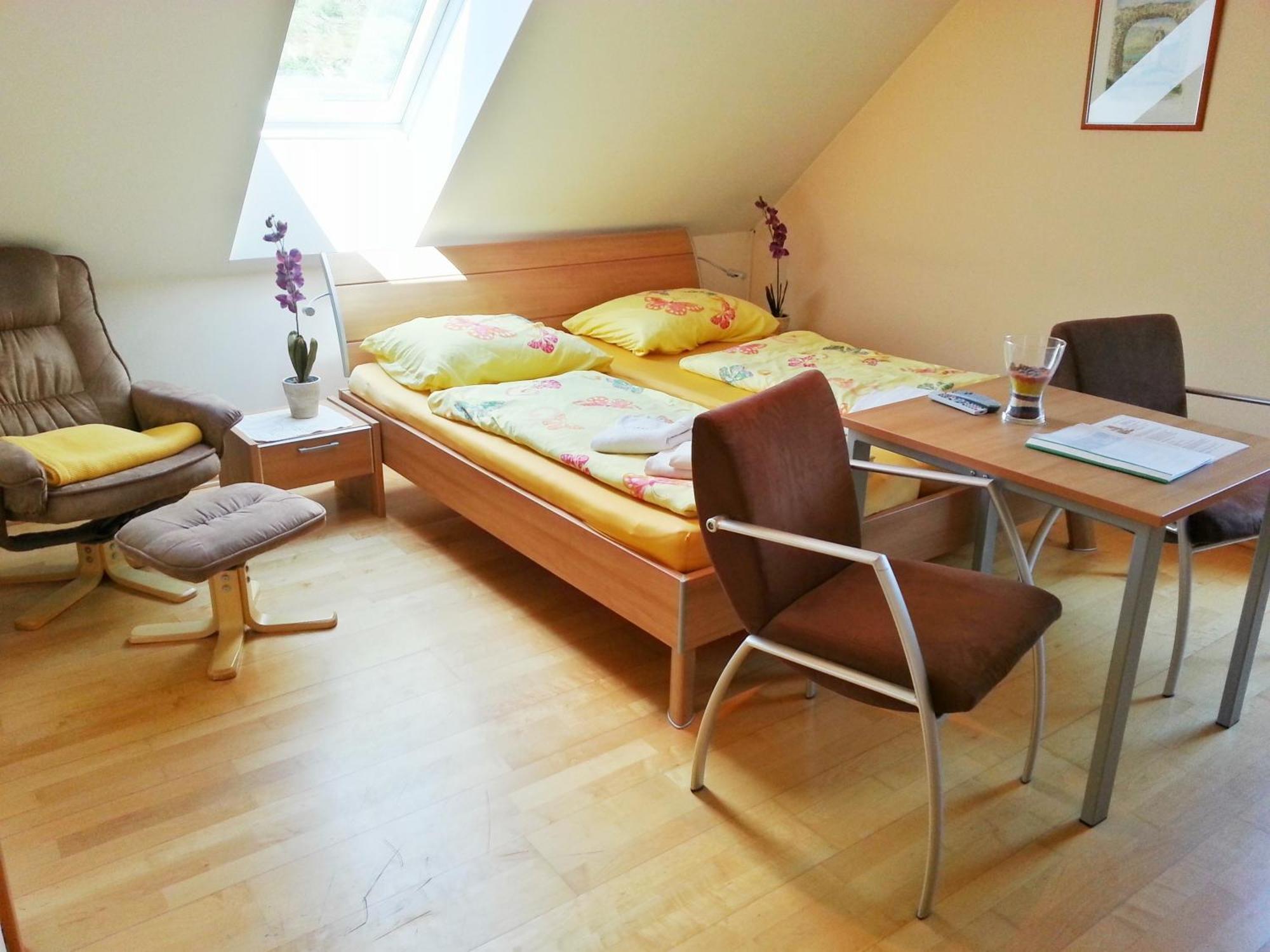 Bed and Breakfast Gastehaus Zur Schonen Aussicht Шпиц Экстерьер фото